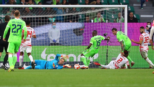 VfL Wolfsburg nach vielen Jahren erneut erster Bundesliga-Platz